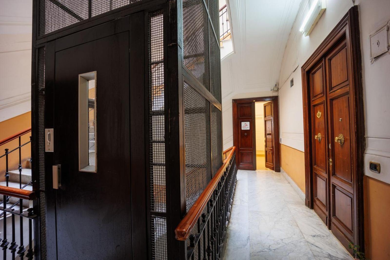Maria Maruzzella B&B Luxury Suites Naples Extérieur photo