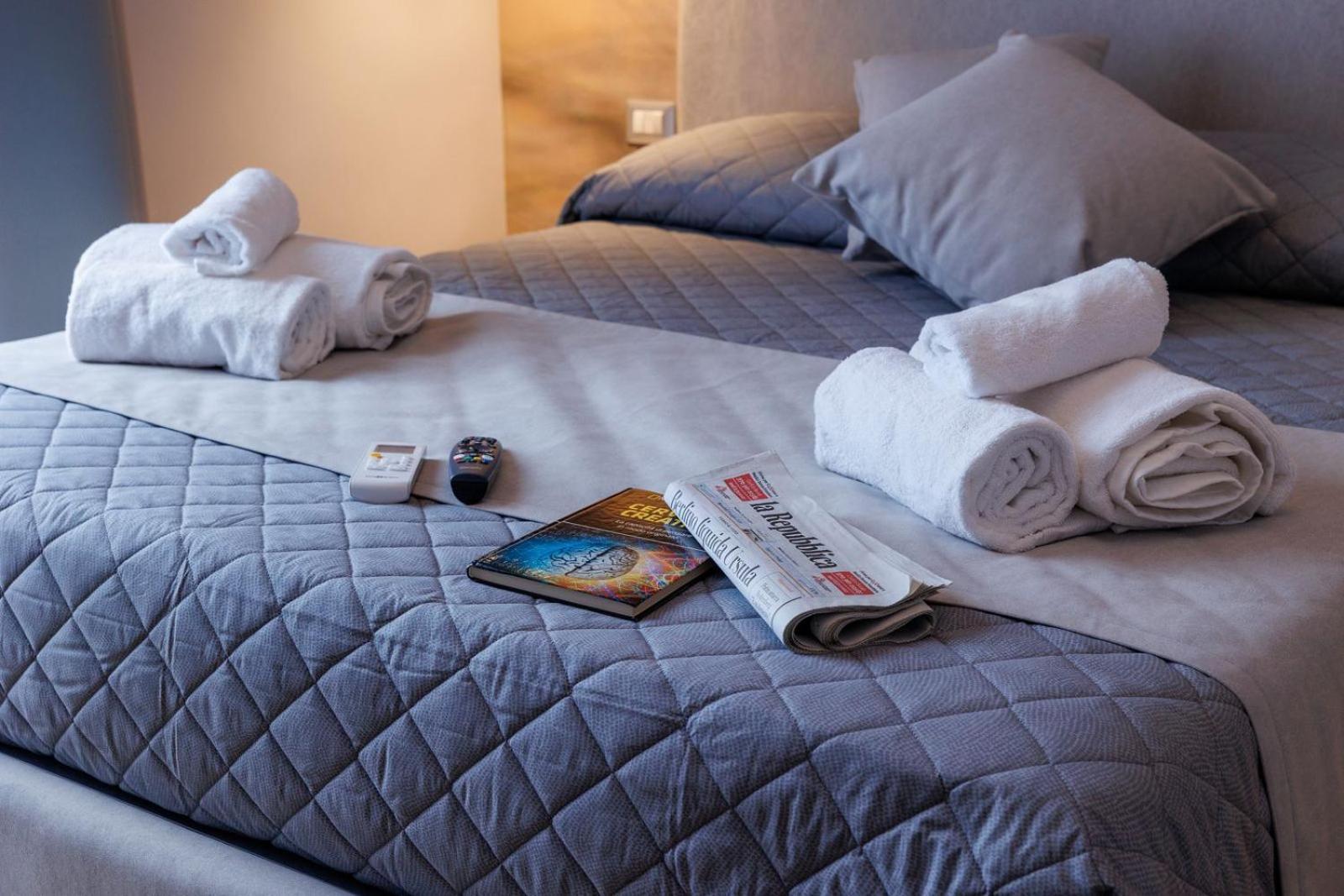 Maria Maruzzella B&B Luxury Suites Naples Extérieur photo